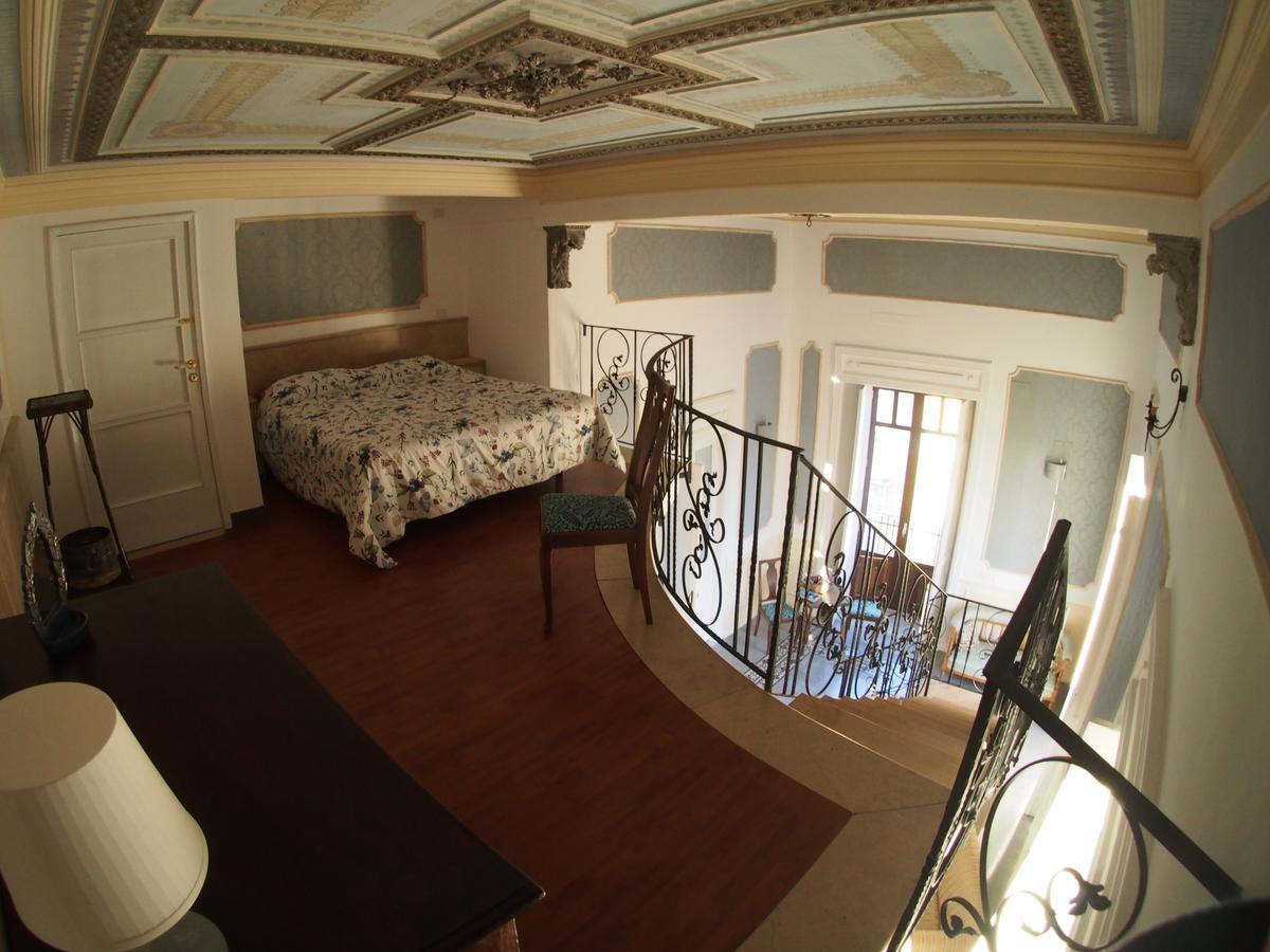 Ferienwohnung Casa Felice Nel Centro Storico, Tra Etna E Mare Catania Exterior foto